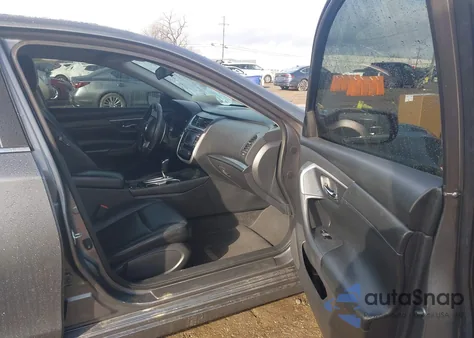 2018 Nissan Altima 2.5 Sr z USA, uszkodzony, nr VIN 1N4AL3AP8JC197207